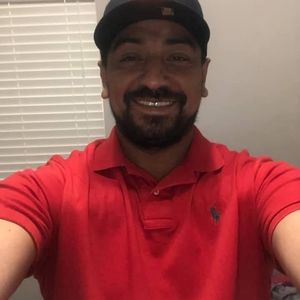 Meet your Posher, Victor manuel